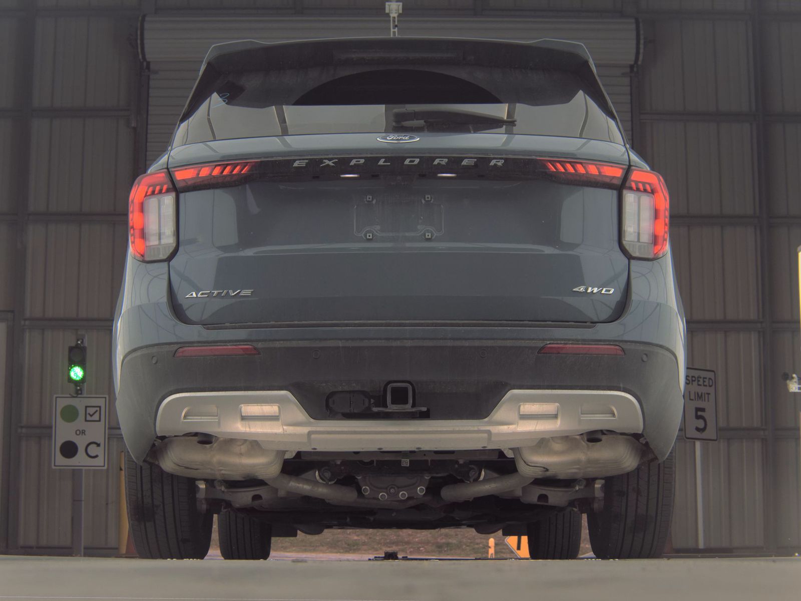 2025 Ford Explorer Active AWD