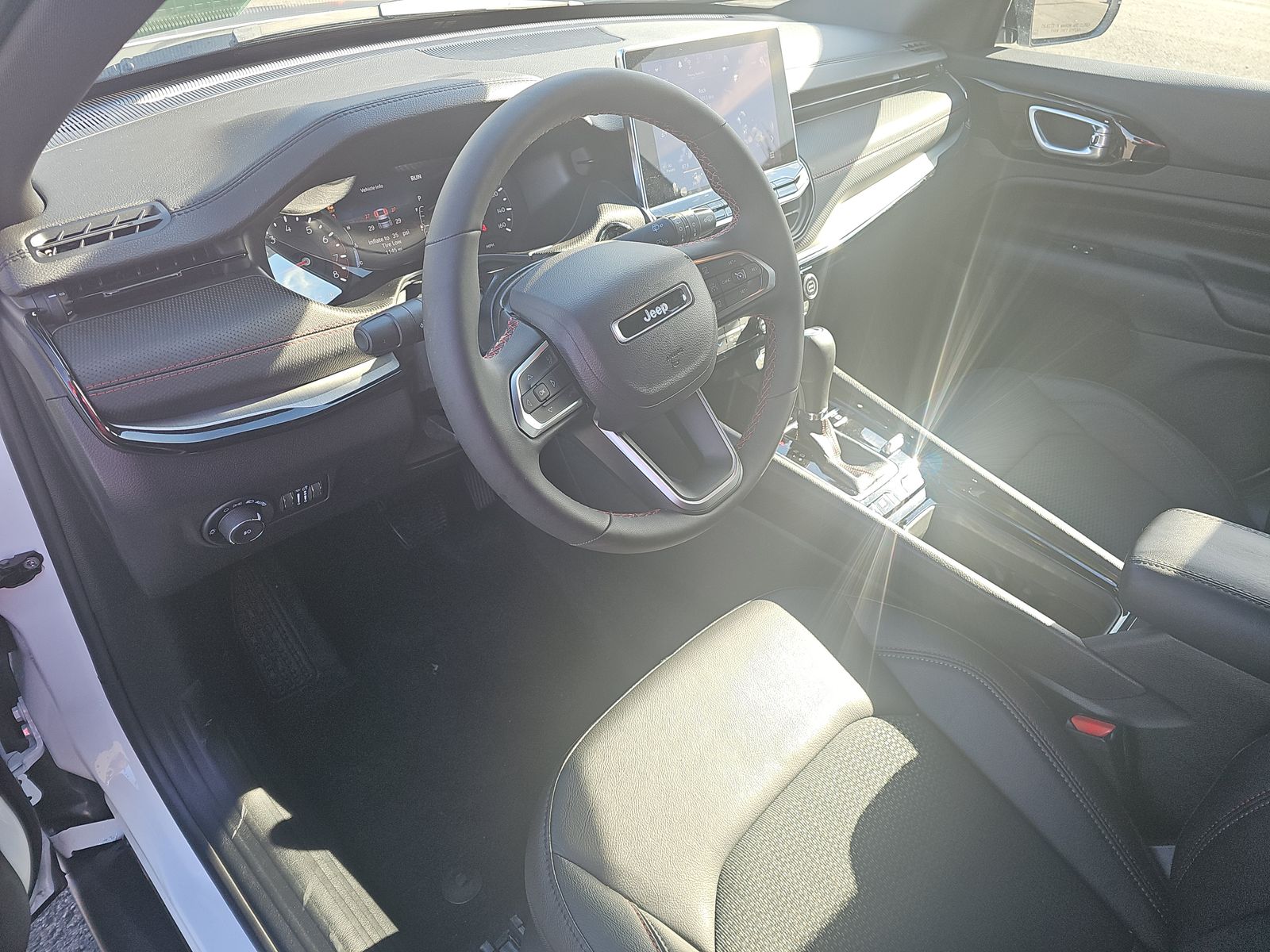 2025 Jeep Compass Trailhawk AWD