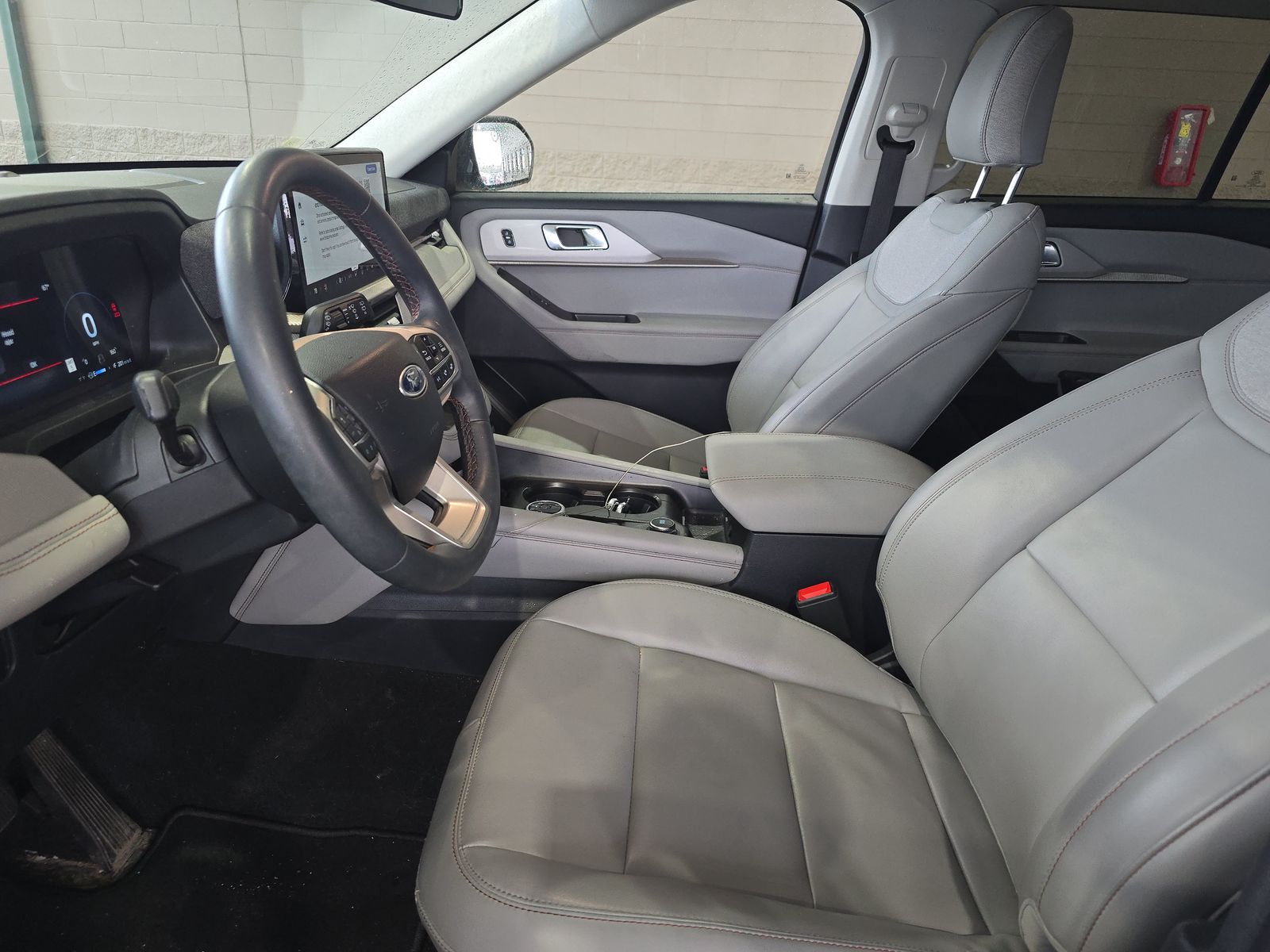 2025 Ford Explorer Active AWD