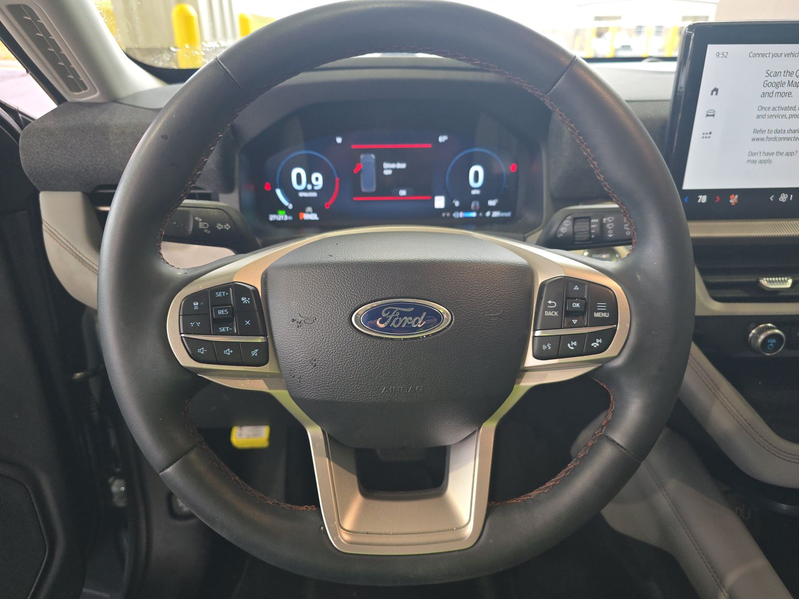 2025 Ford Explorer Active AWD