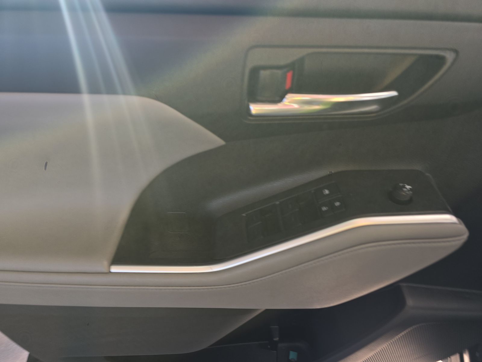 2022 Toyota Highlander XLE FWD