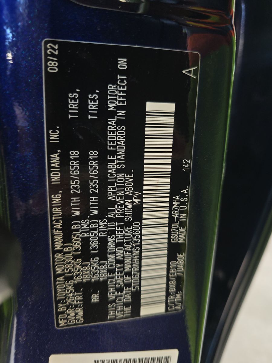 2022 Toyota Highlander XLE FWD