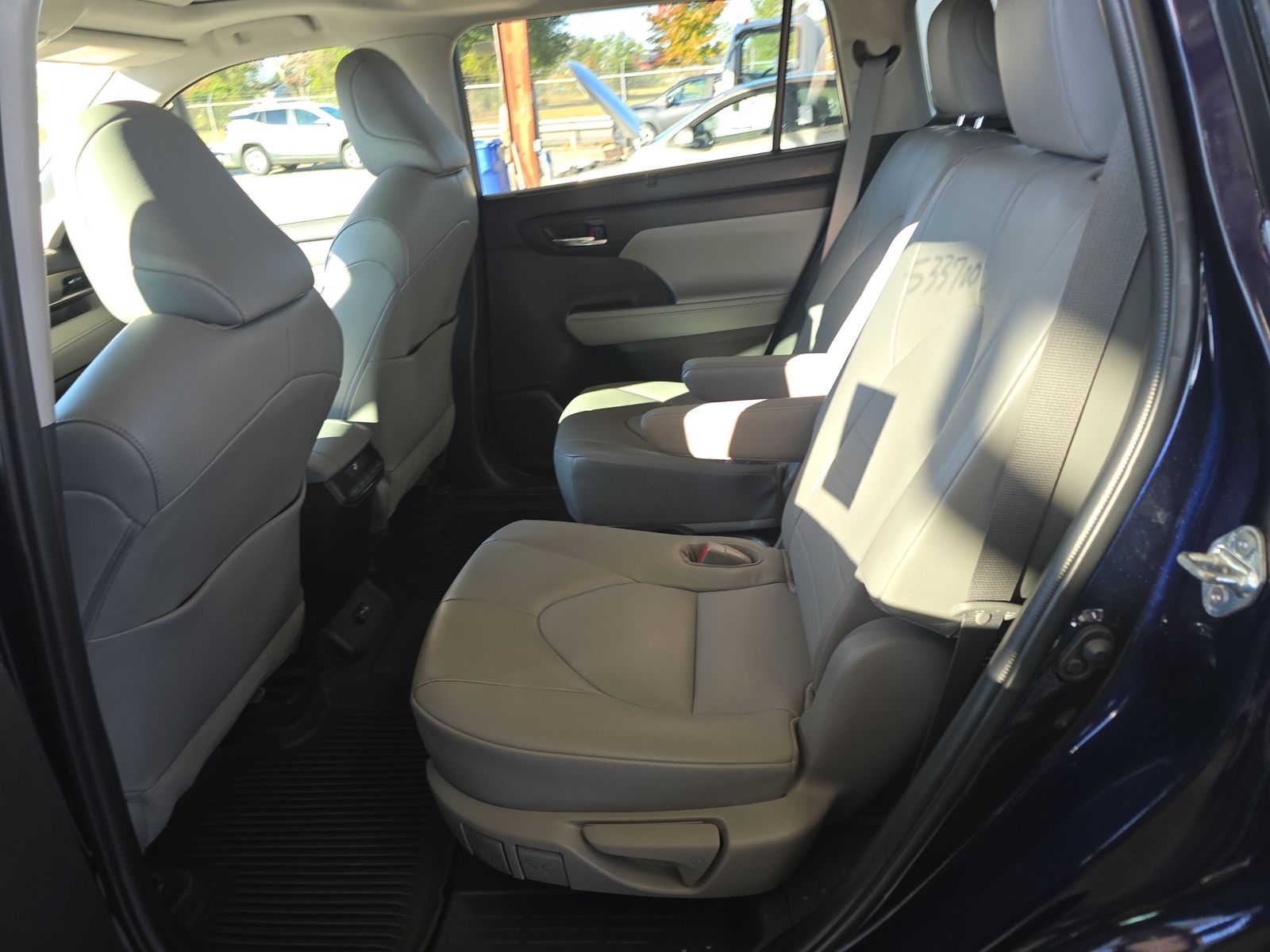 2022 Toyota Highlander XLE FWD