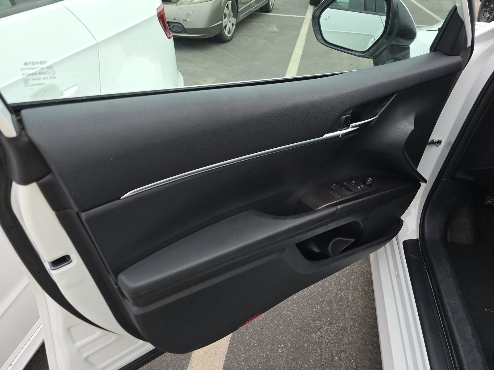 2024 Toyota Camry LE FWD