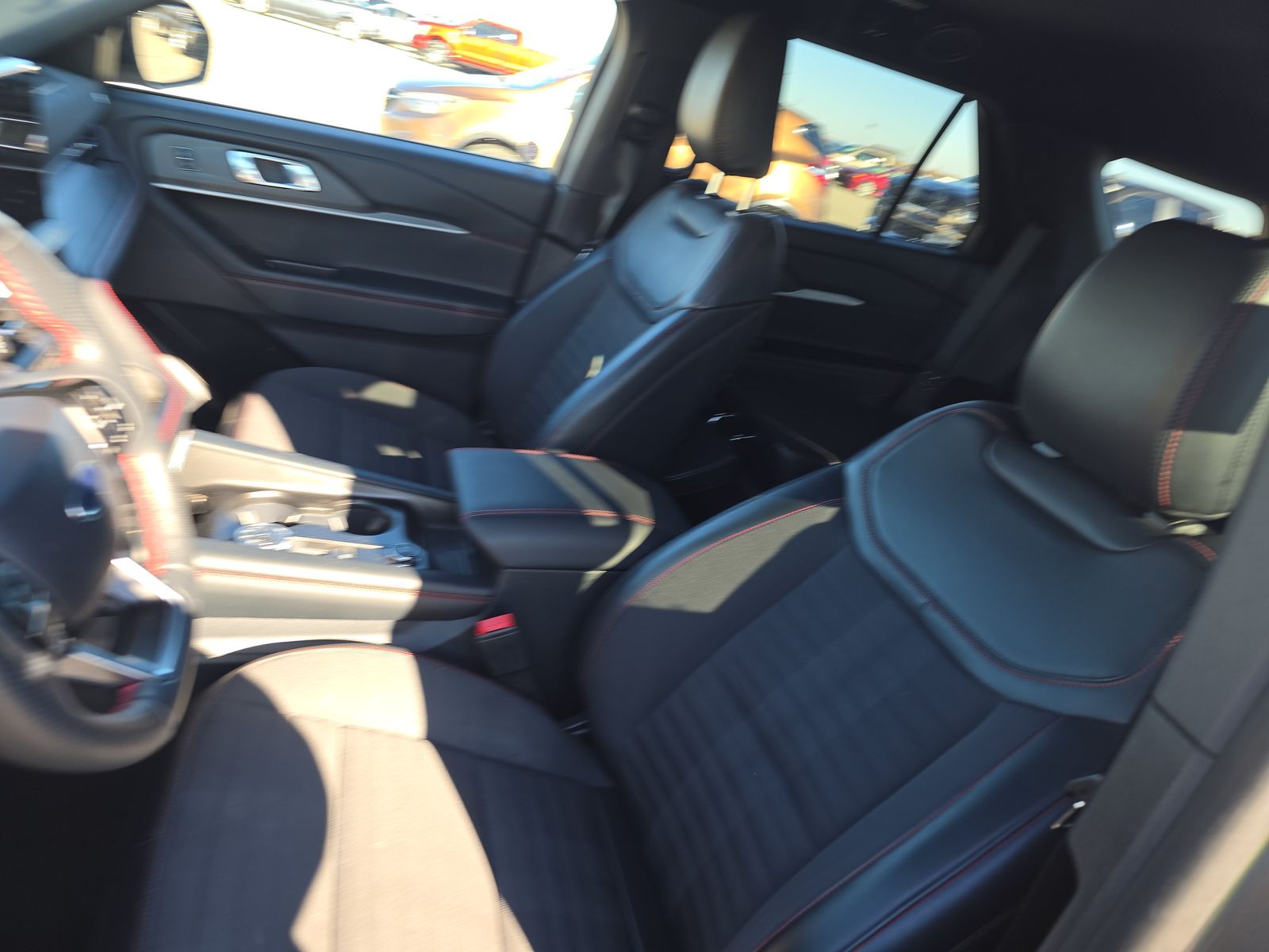 2025 Ford Explorer ST-Line AWD