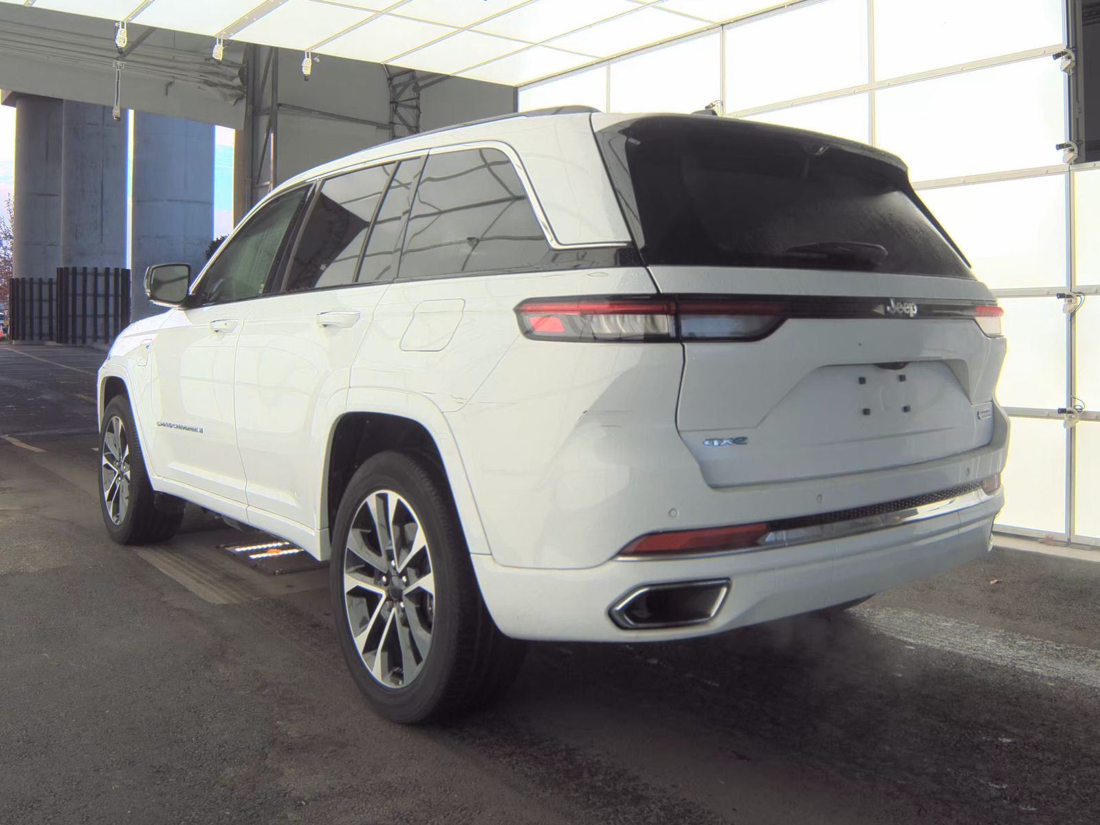 2022 Jeep Grand Cherokee 4xe Overland AWD