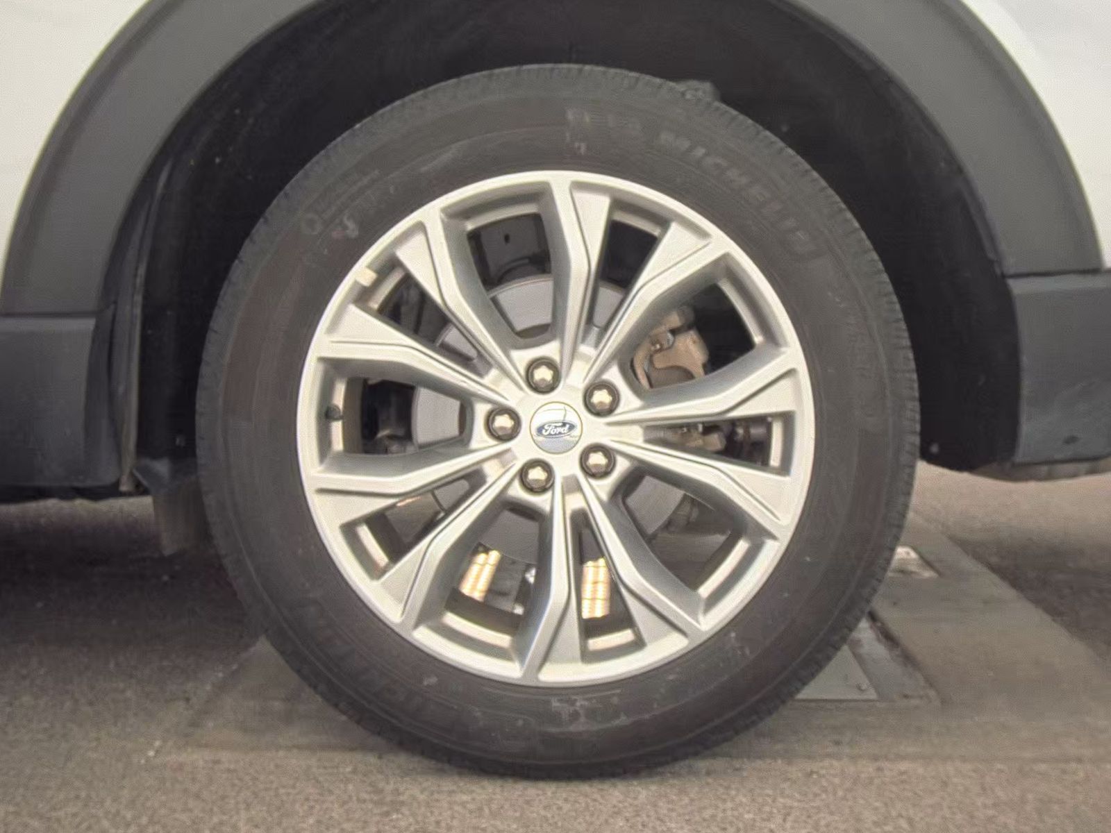 2023 Ford Explorer Limited AWD