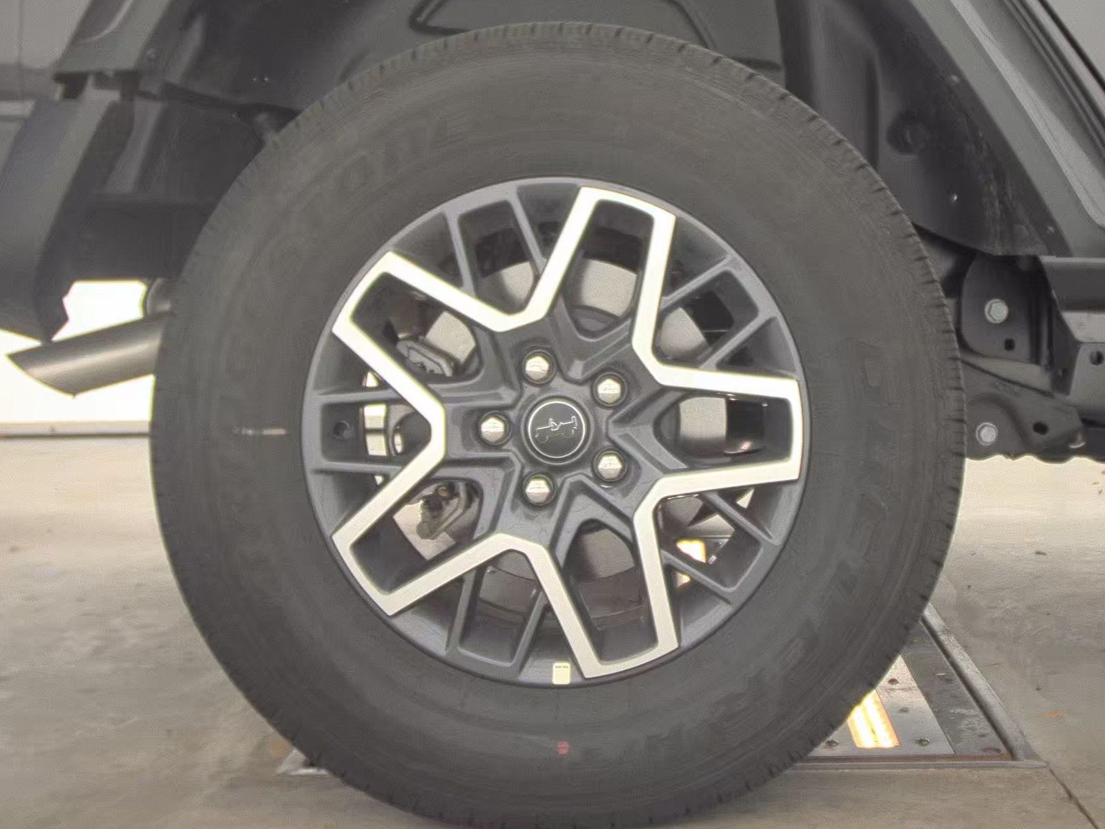 2025 Jeep Wrangler Sahara AWD