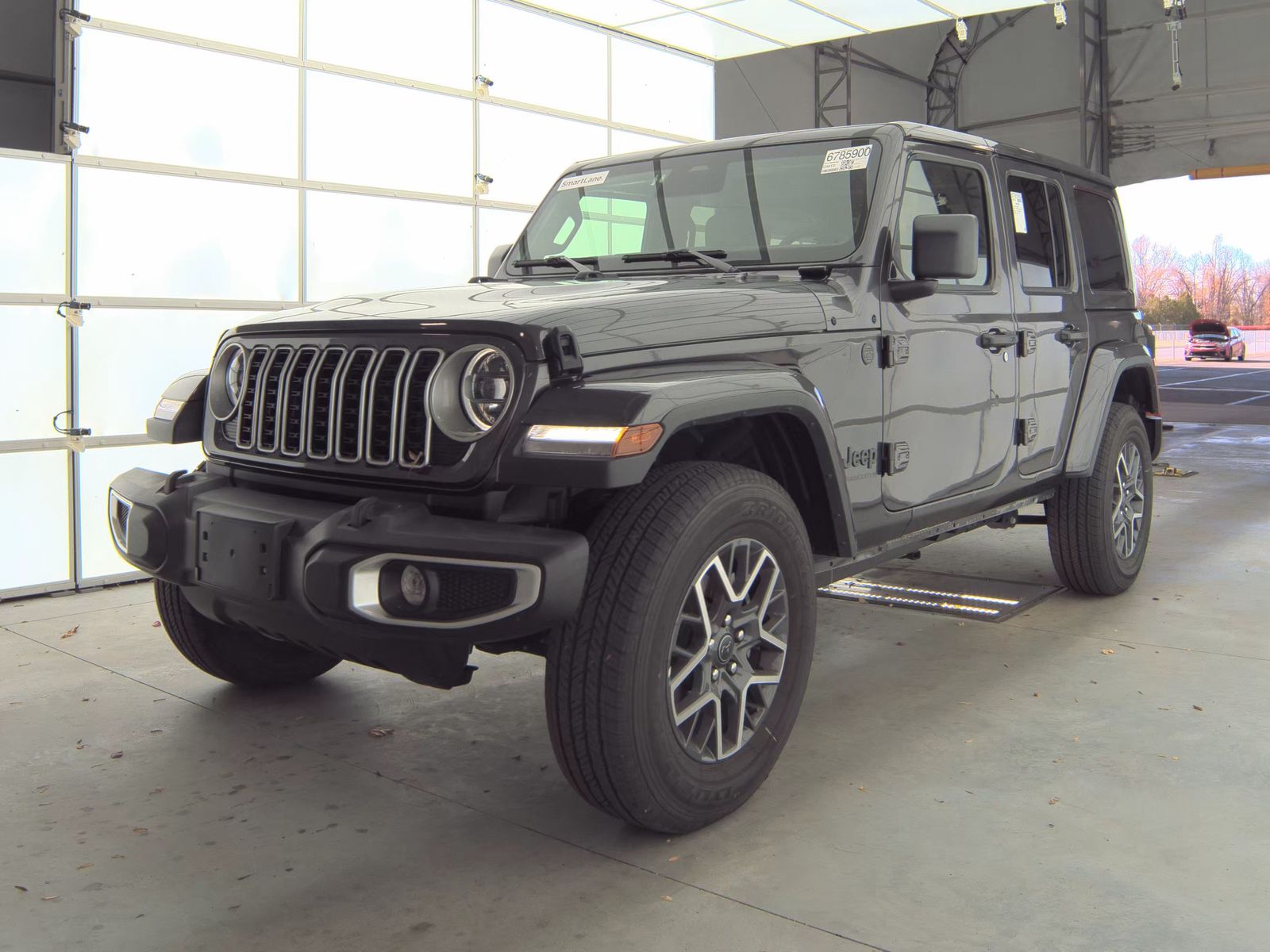 2025 Jeep Wrangler Sahara AWD