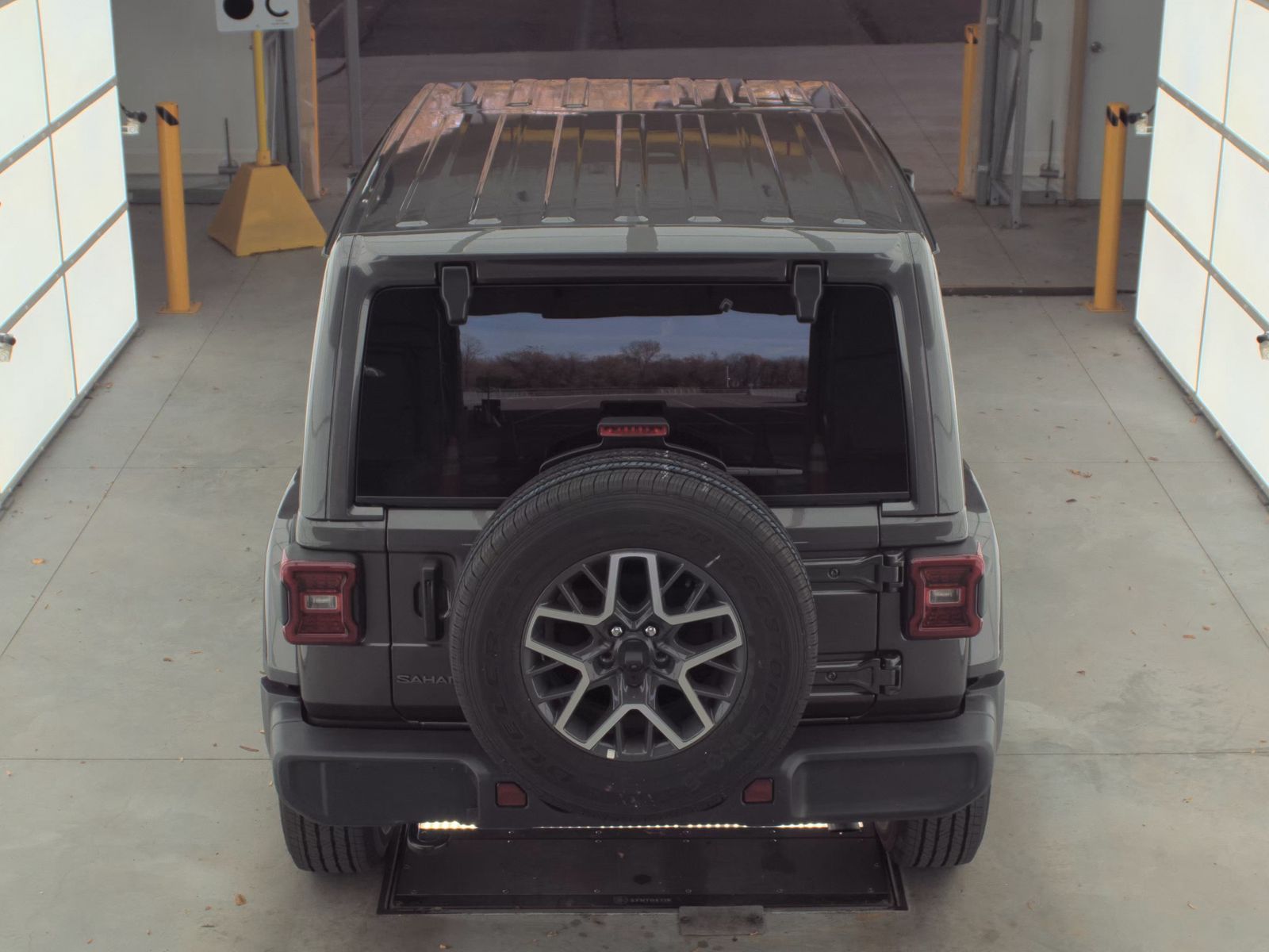 2025 Jeep Wrangler Sahara AWD