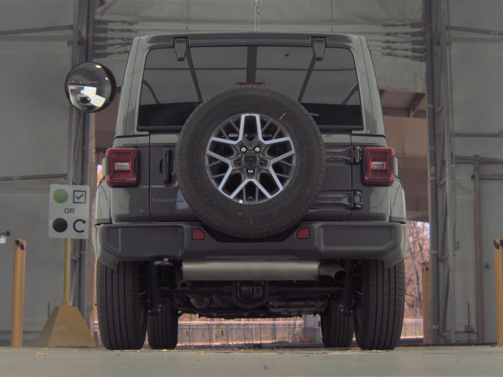 2025 Jeep Wrangler Sahara AWD