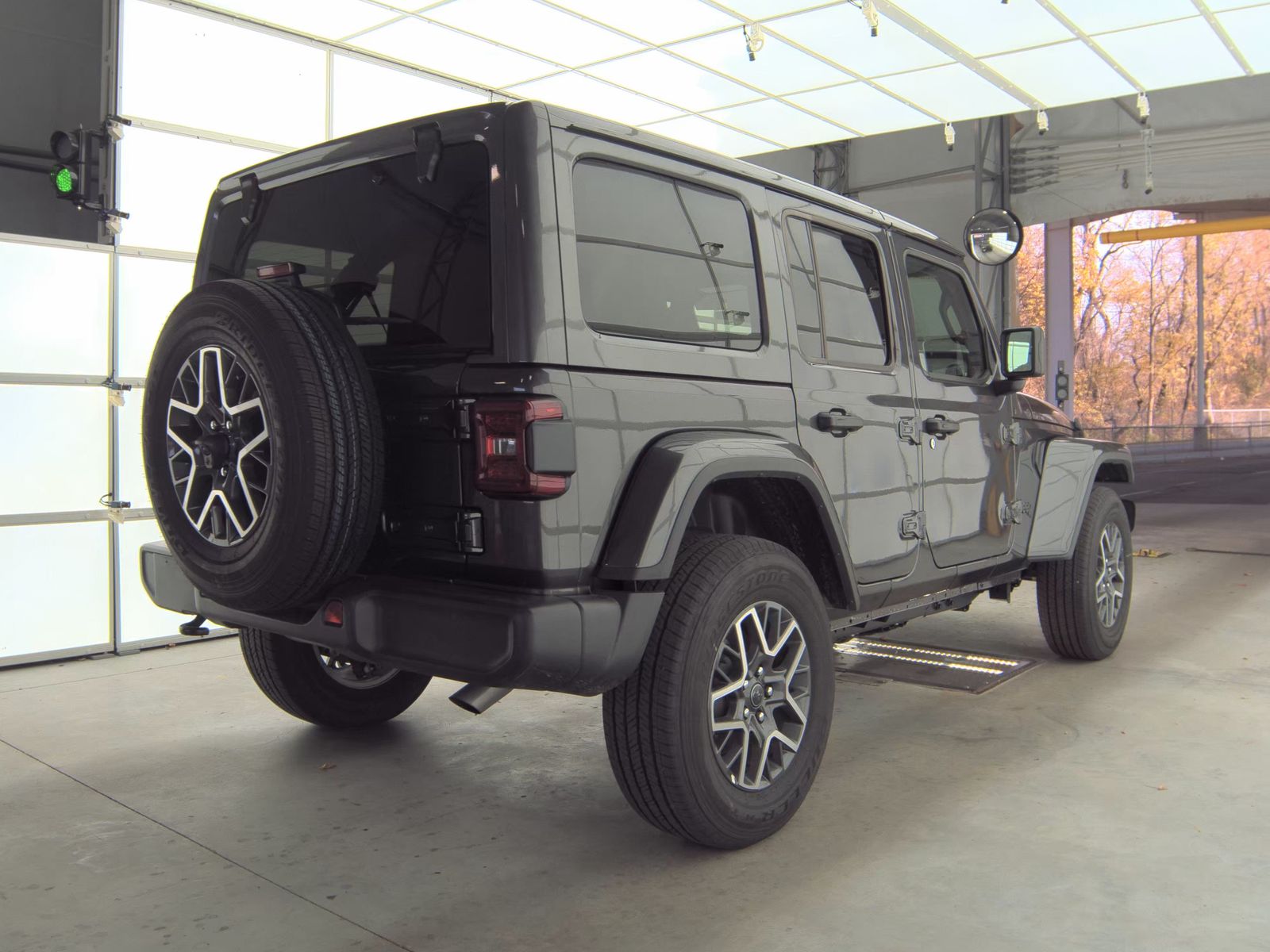 2025 Jeep Wrangler Sahara AWD