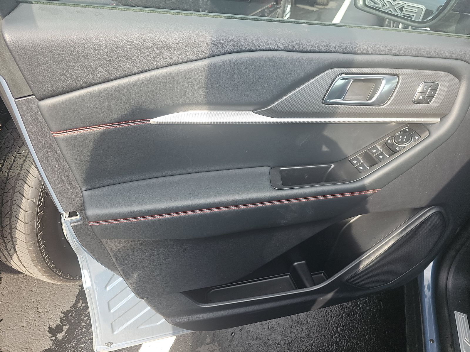 2025 Ford Explorer ST-Line AWD