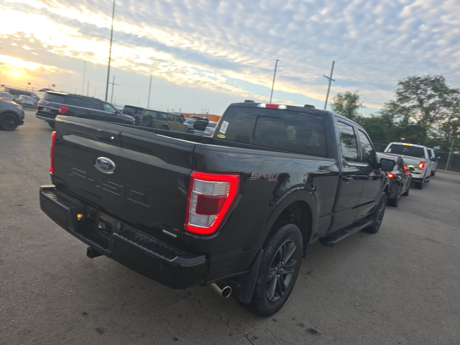 2023 Ford F-150 Lariat AWD