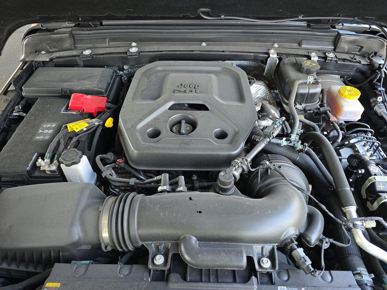 2025 Jeep Wrangler Sahara AWD