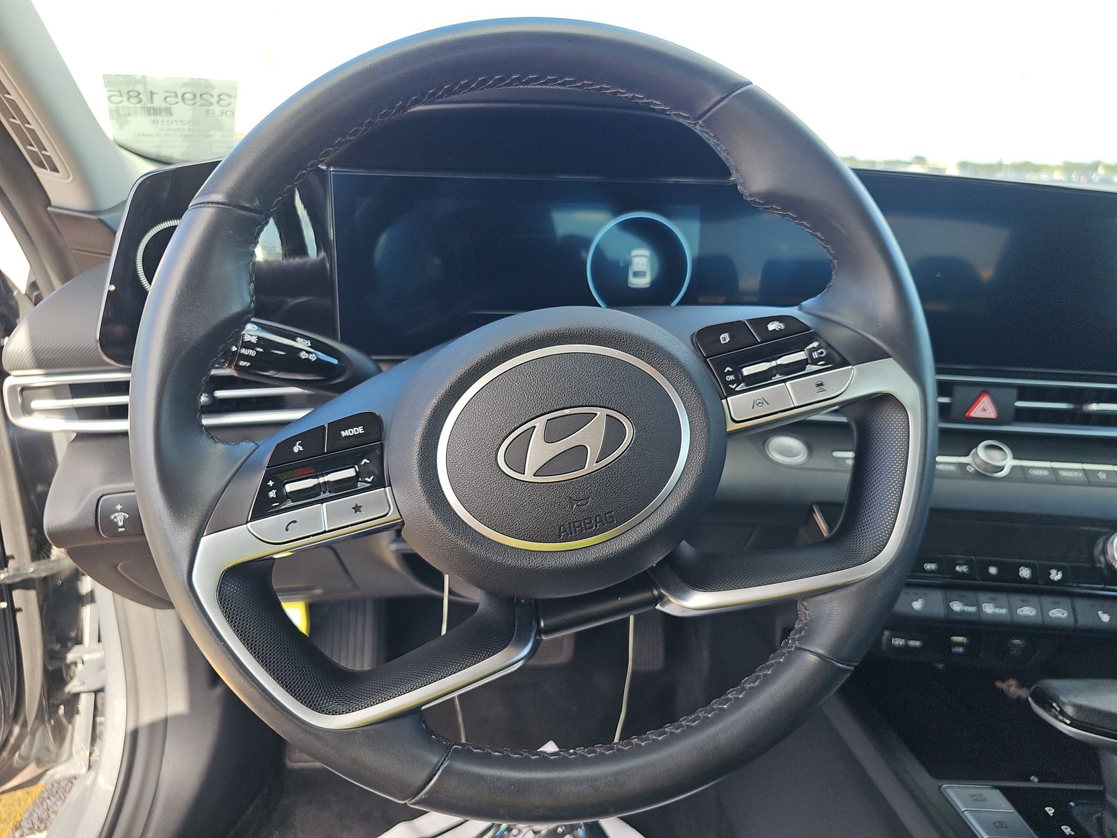 2024 Hyundai Elantra SEL FWD