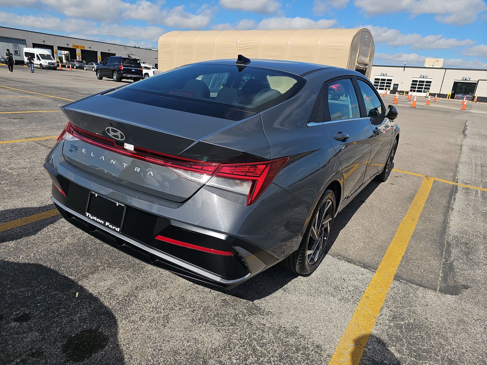 2024 Hyundai Elantra SEL FWD