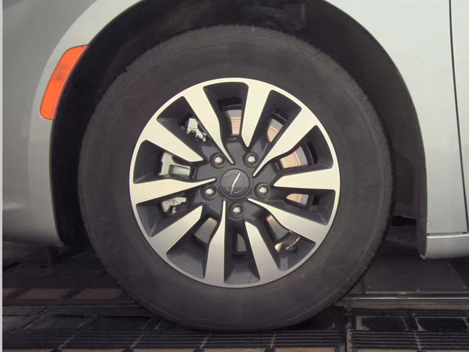 2024 Chrysler Pacifica Hybrid Select FWD