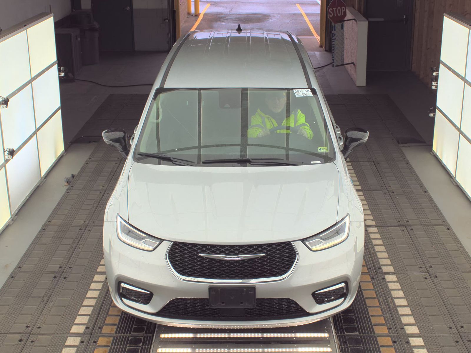 2024 Chrysler Pacifica Hybrid Select FWD