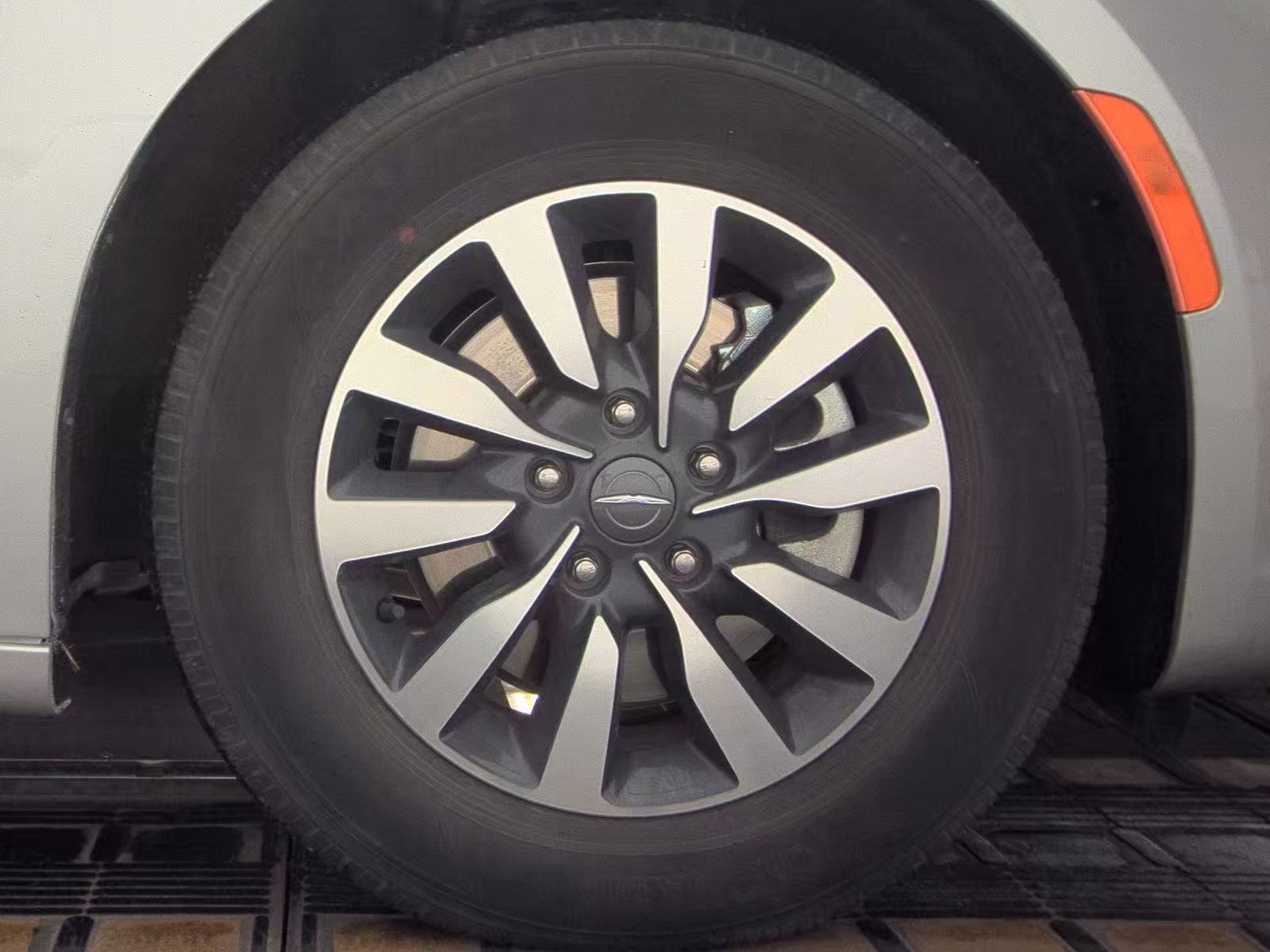 2024 Chrysler Pacifica Hybrid Select FWD