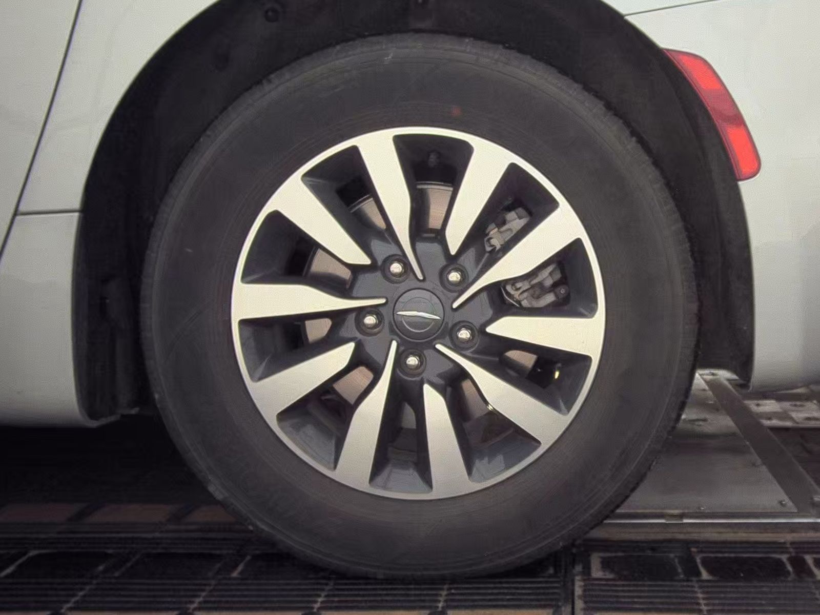 2024 Chrysler Pacifica Hybrid Select FWD