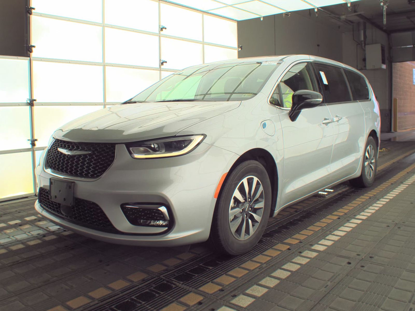 2024 Chrysler Pacifica Hybrid Select FWD