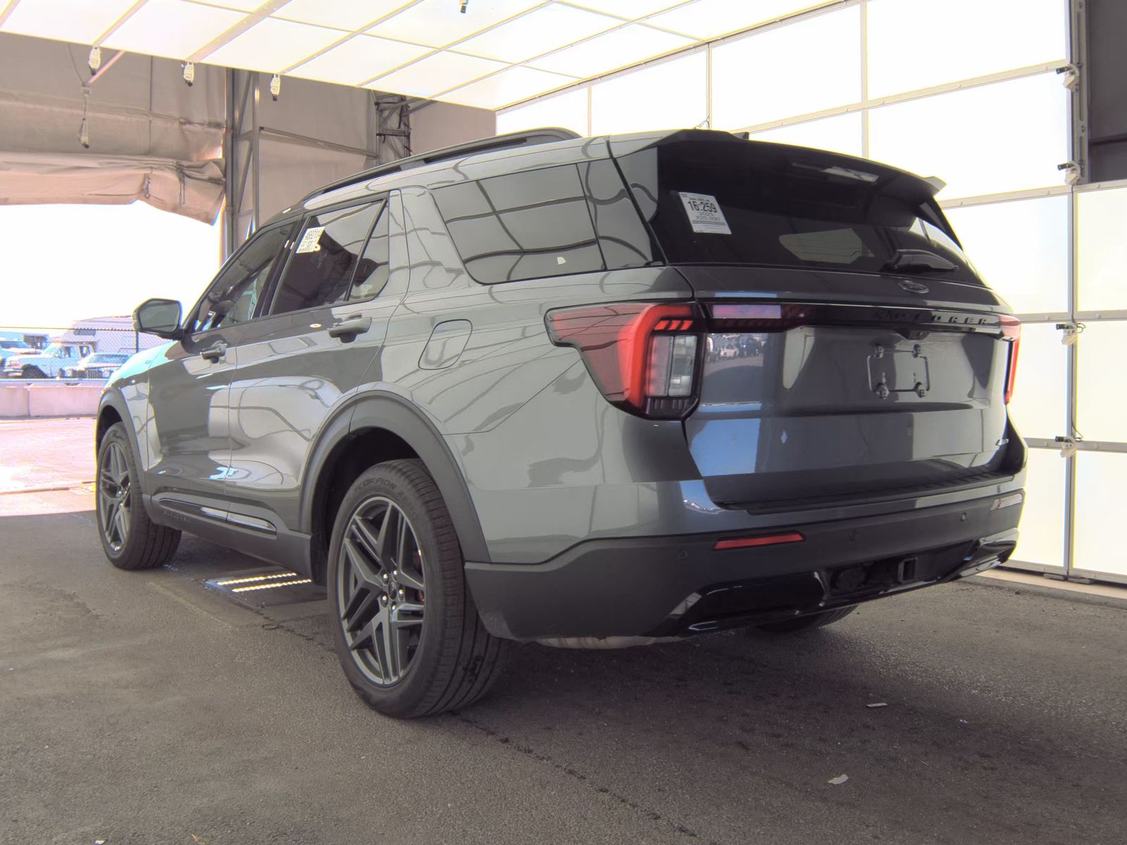 2025 Ford Explorer ST-Line AWD