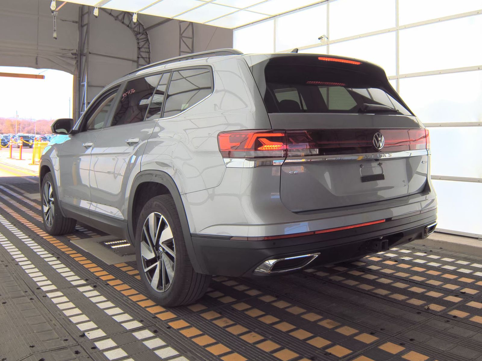 2024 Volkswagen Atlas 2.0T SE AWD