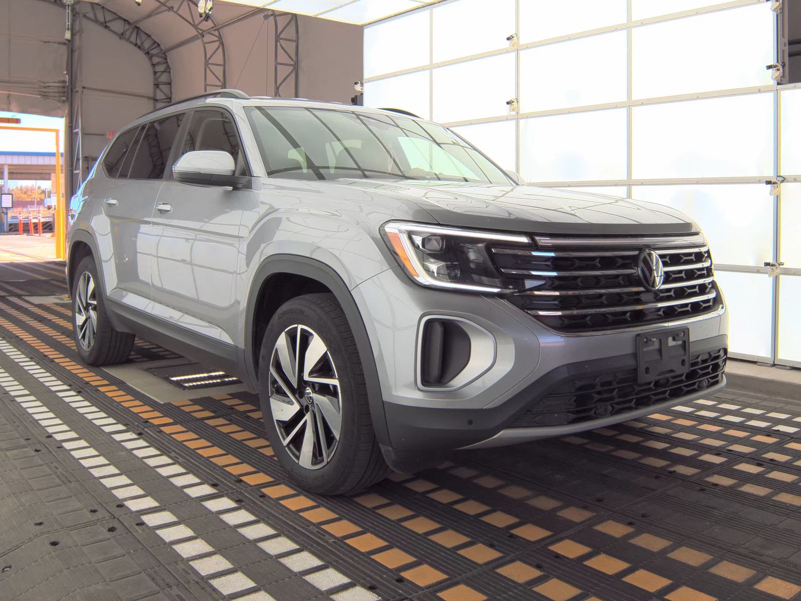 2024 Volkswagen Atlas 2.0T SE AWD