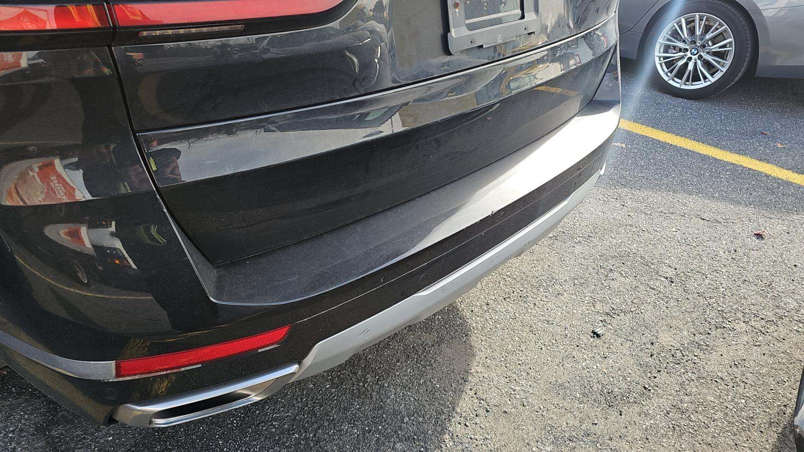 2025 BMW X7 xDrive40i AWD