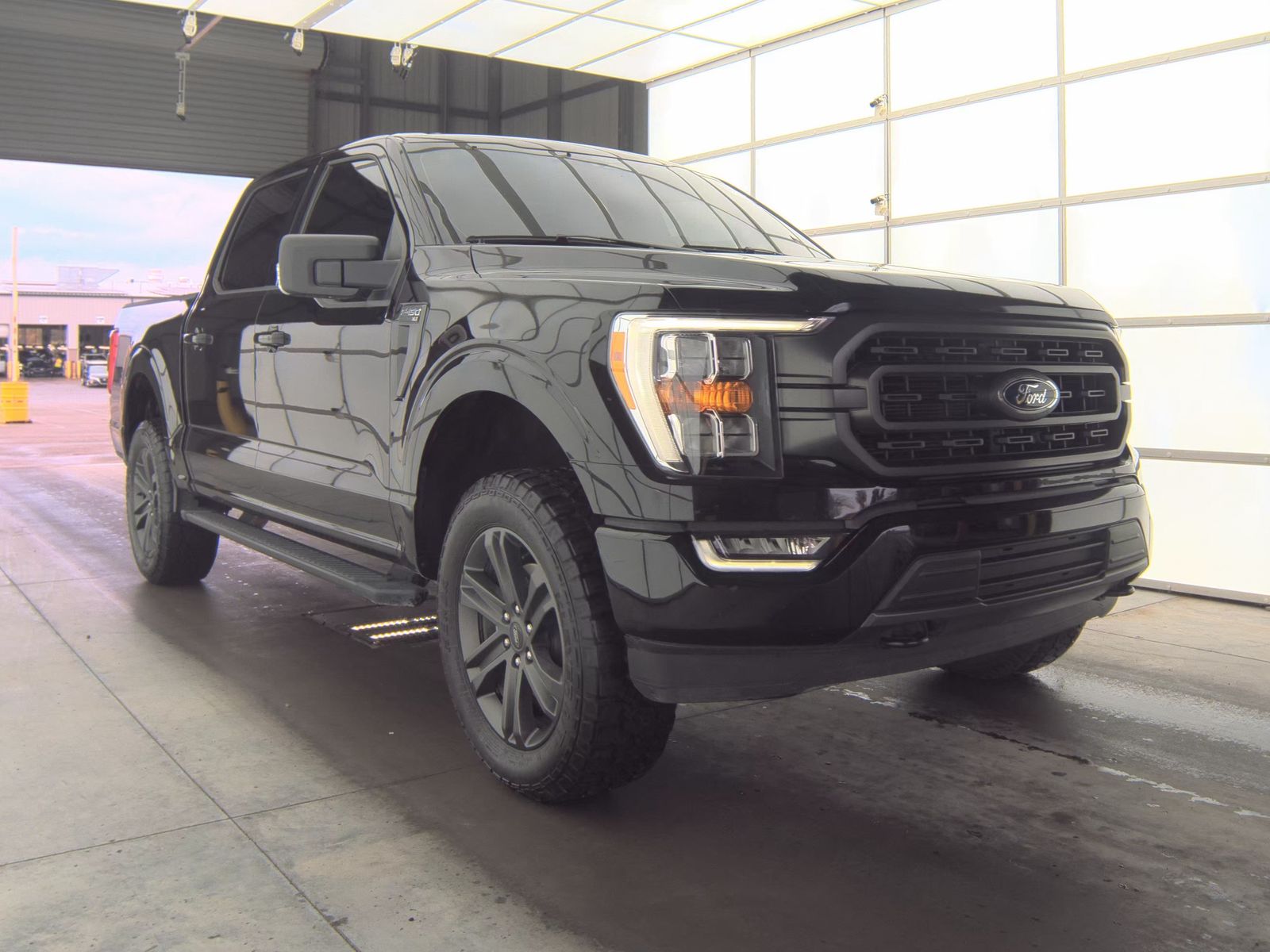 2023 Ford F-150 XLT AWD