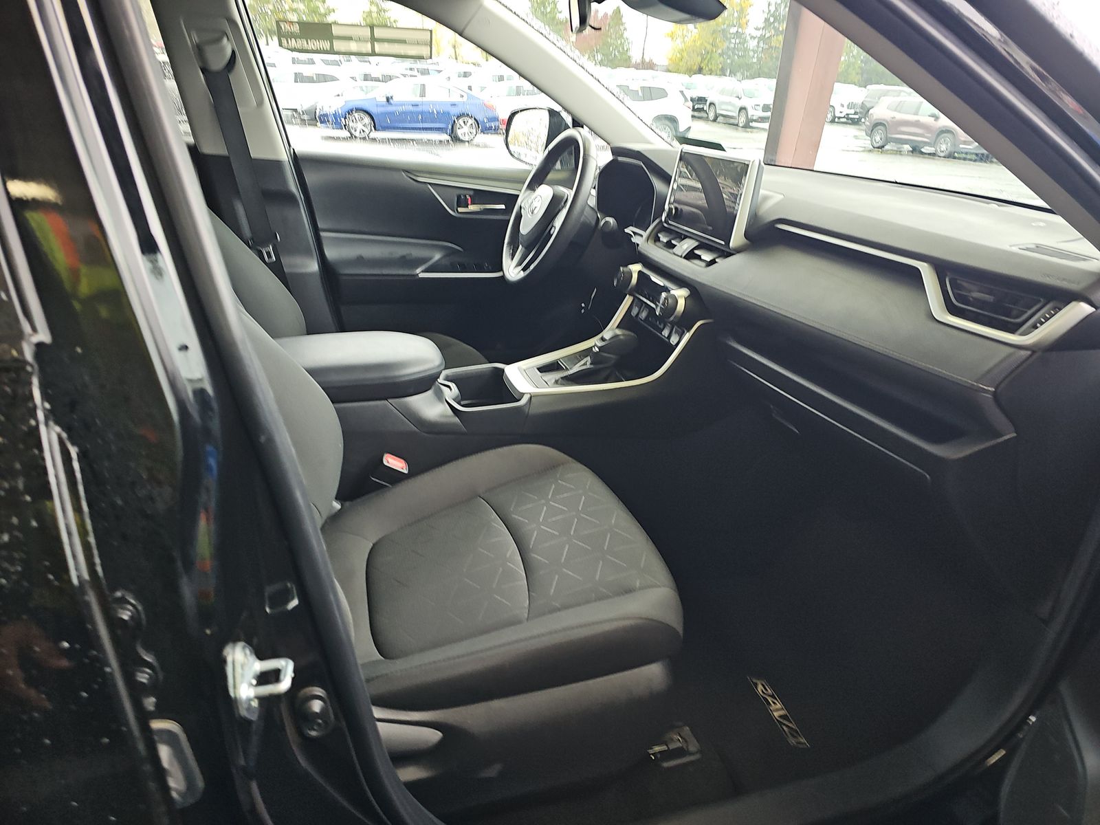 2024 Toyota RAV4 XLE AWD