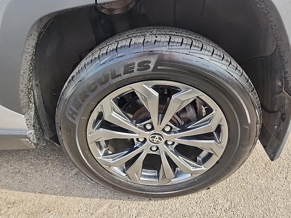 2022 Toyota RAV4 Hybrid XLE Premium AWD