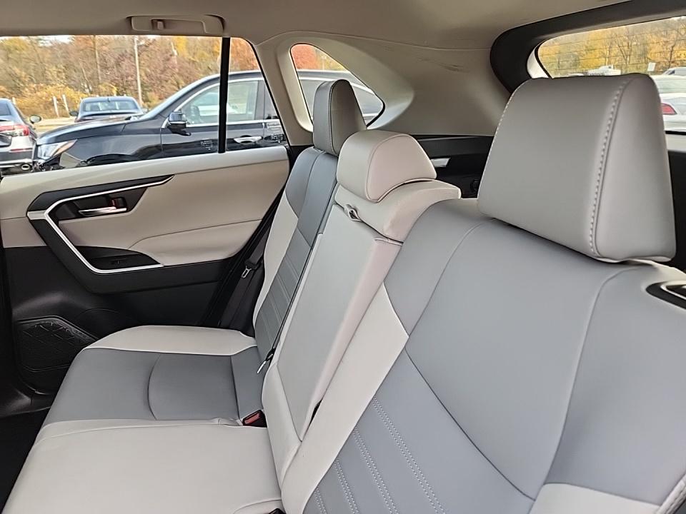 2022 Toyota RAV4 Hybrid XLE Premium AWD