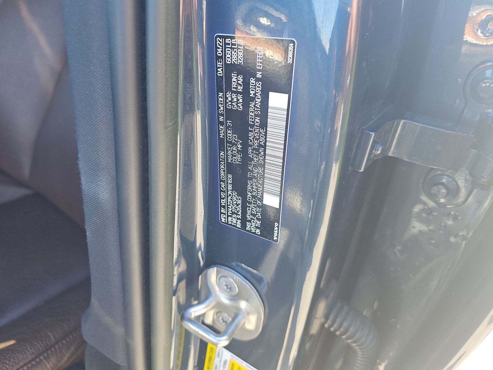 2022 Volvo XC90 T6 Momentum AWD