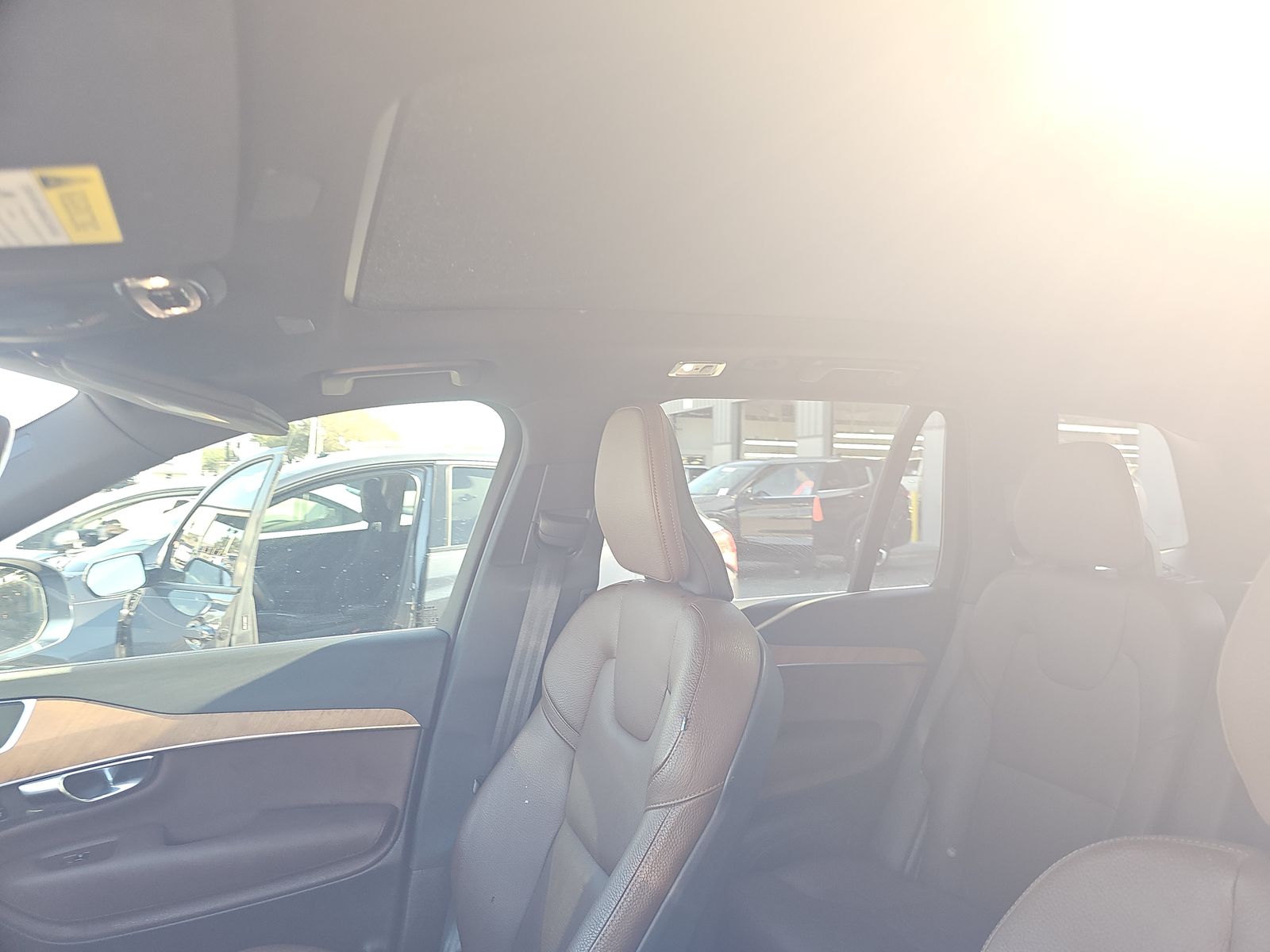 2022 Volvo XC90 T6 Momentum AWD