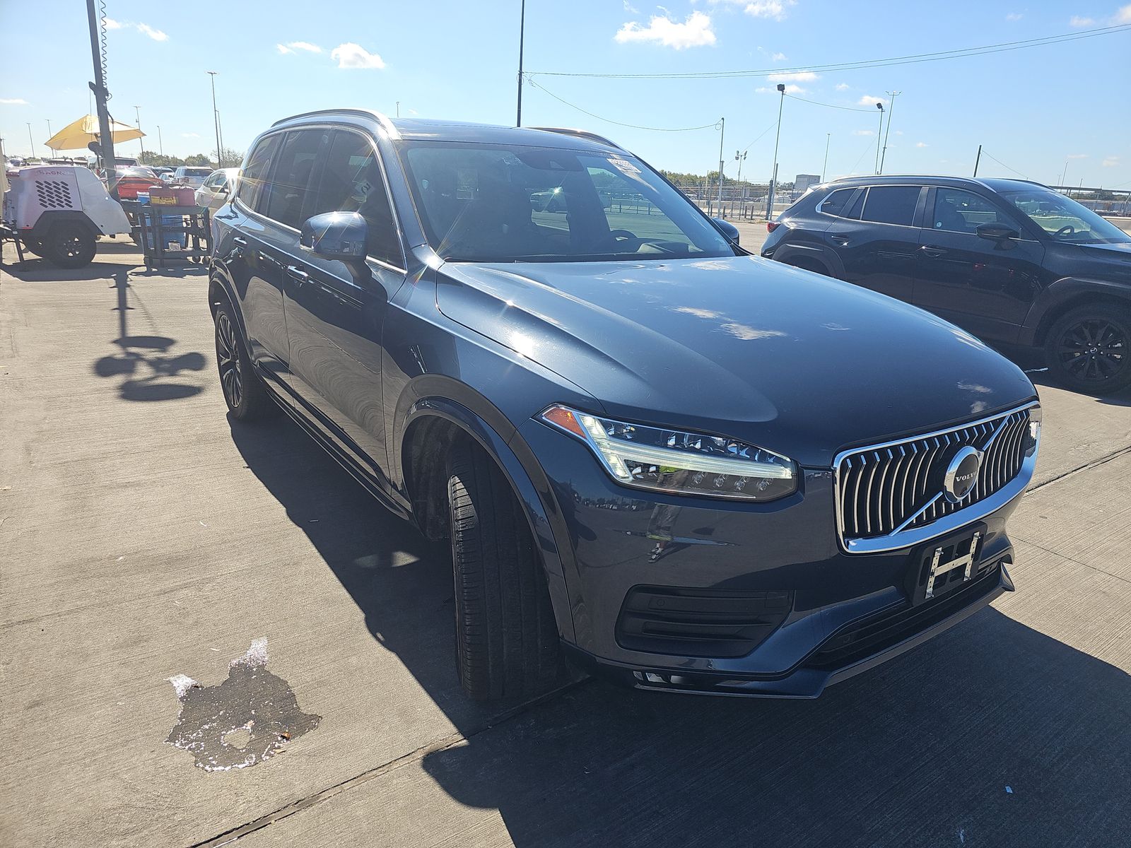 2022 Volvo XC90 T6 Momentum AWD
