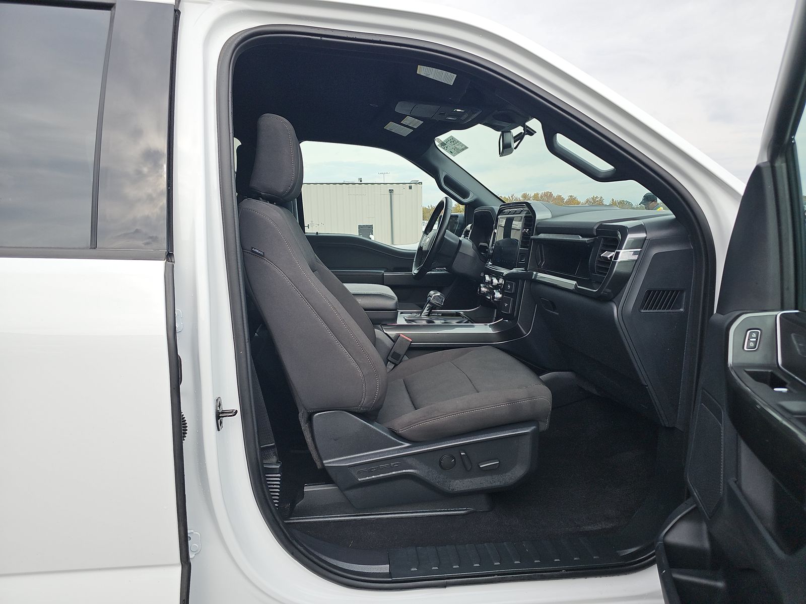 2023 Ford F-150 Hybrid XLT AWD