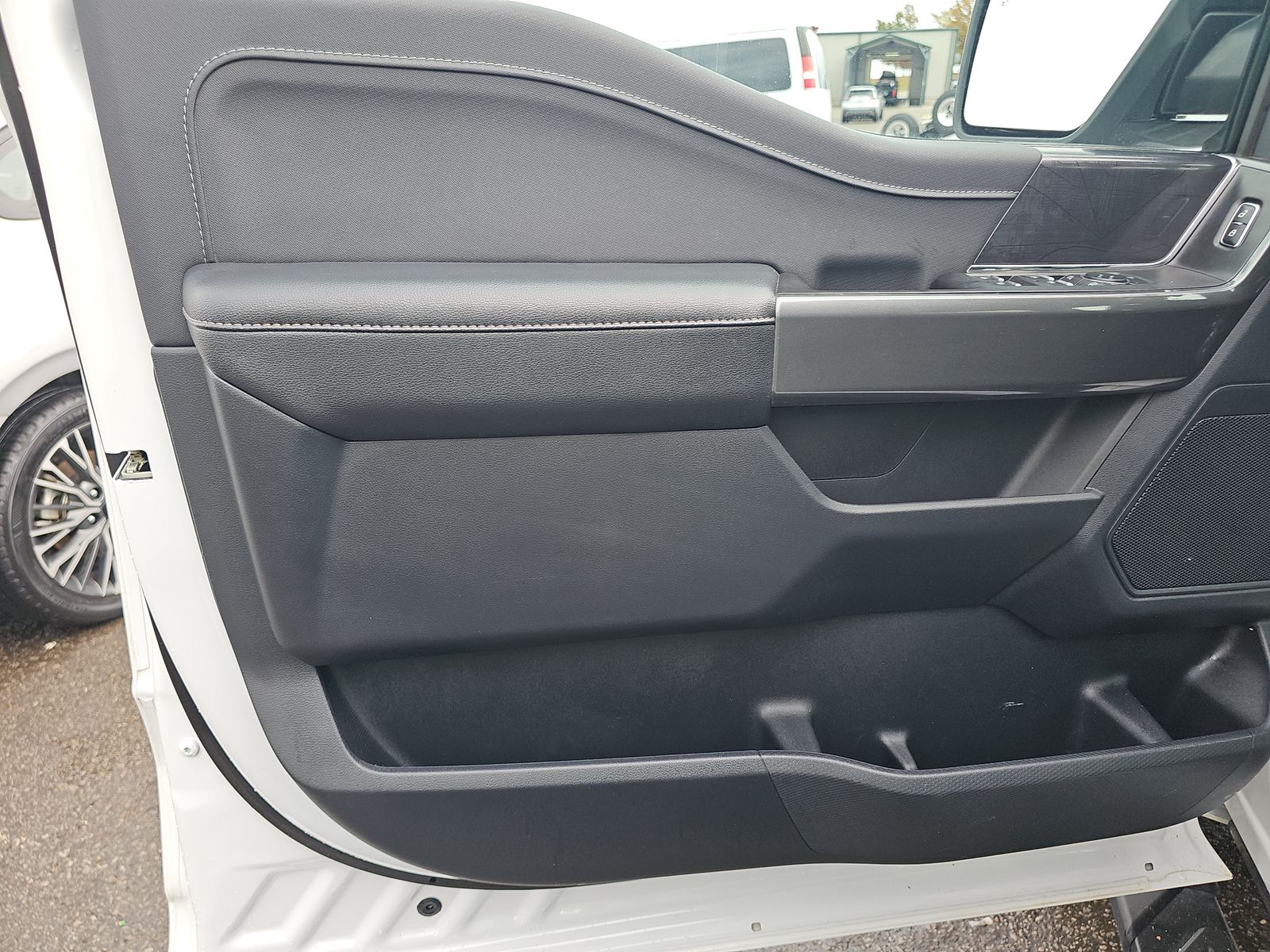 2023 Ford F-150 Hybrid XLT AWD