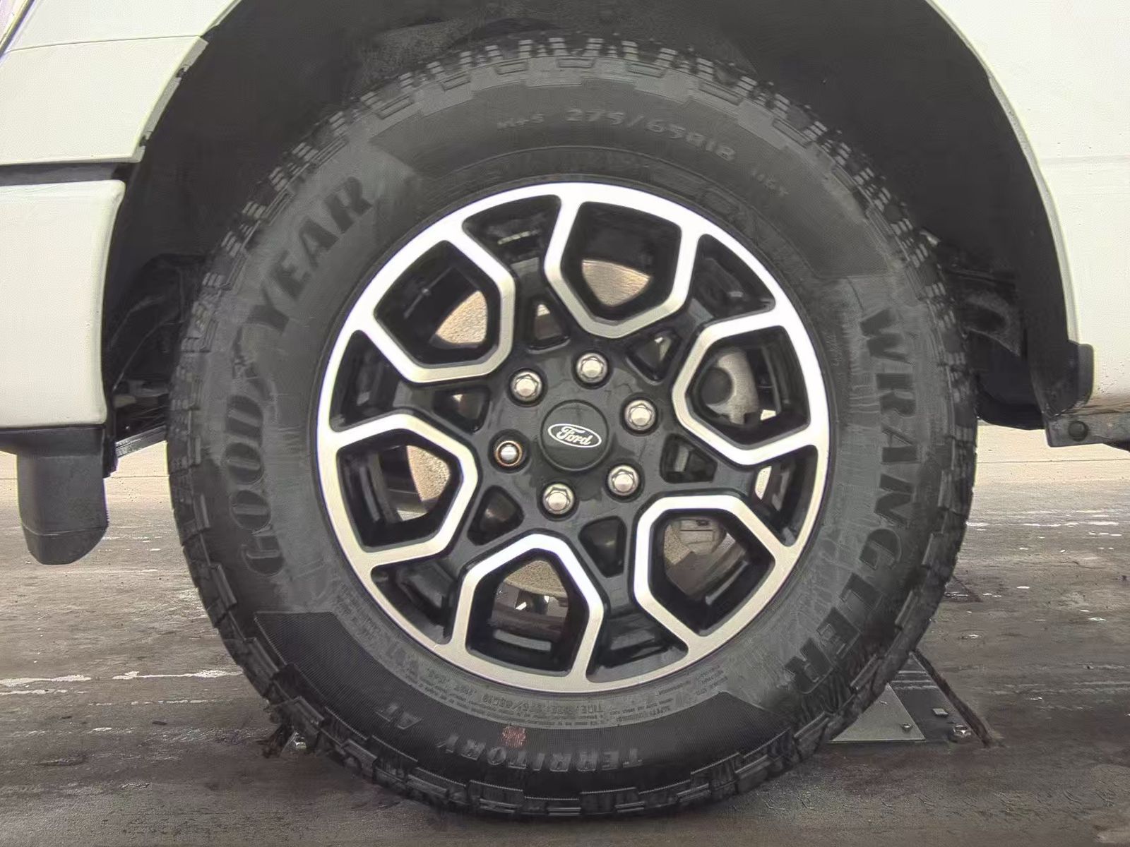 2023 Ford F-150 Hybrid XLT AWD