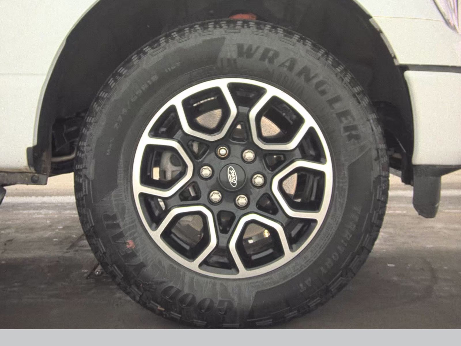 2023 Ford F-150 Hybrid XLT AWD