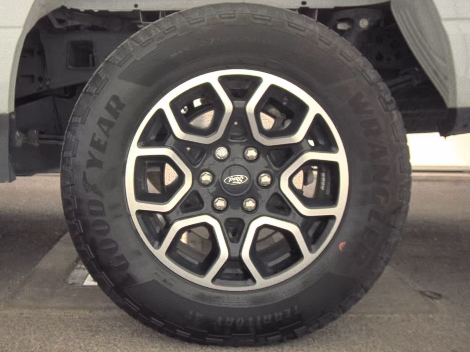 2023 Ford F-150 Hybrid XLT AWD