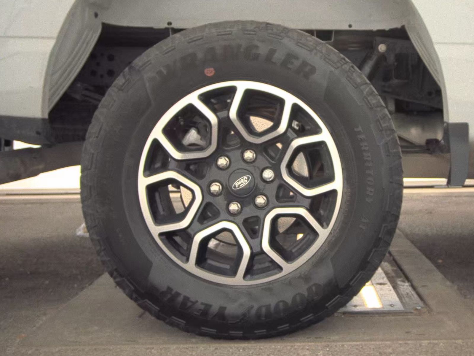 2023 Ford F-150 Hybrid XLT AWD