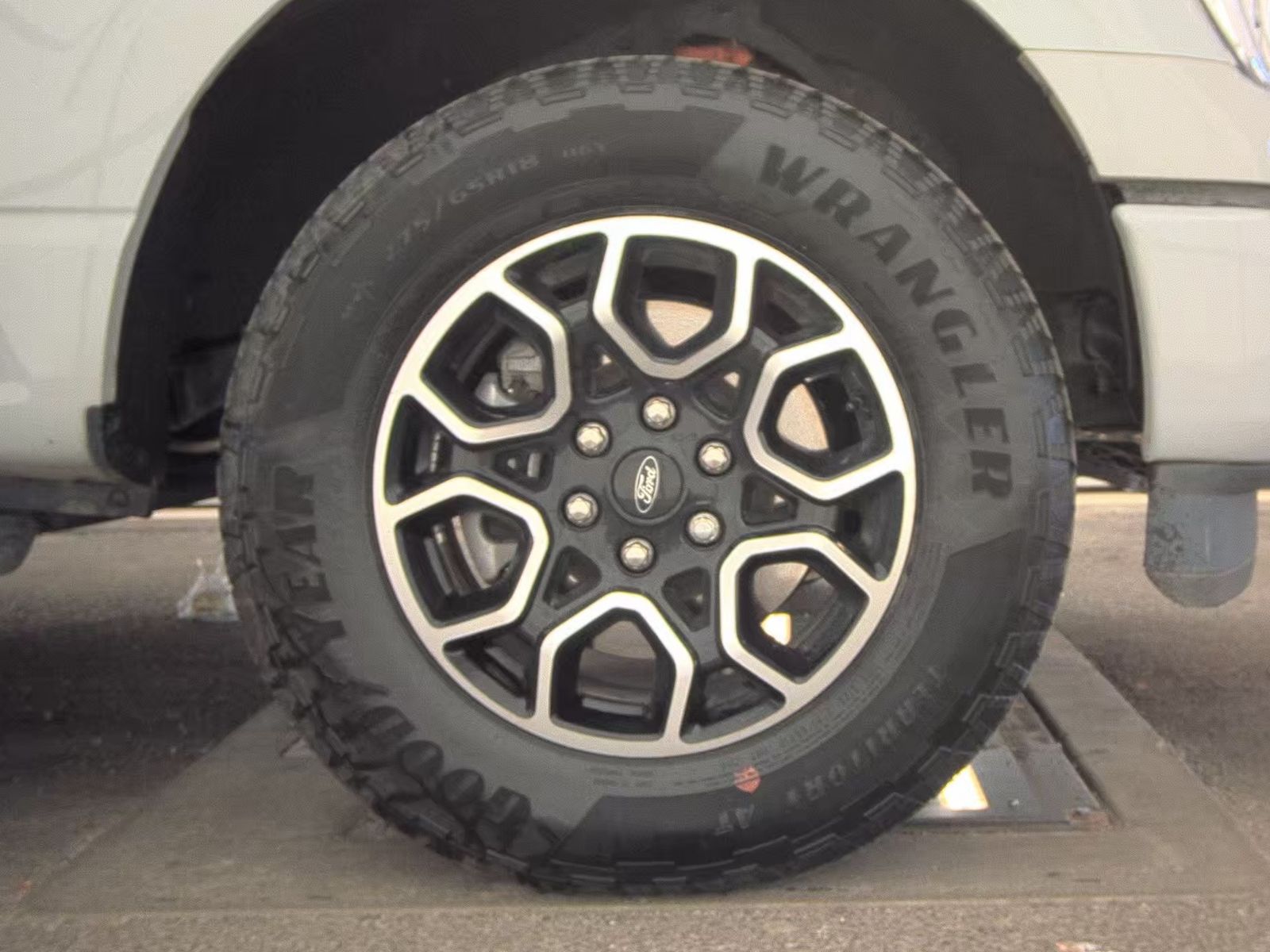 2023 Ford F-150 Hybrid XLT AWD