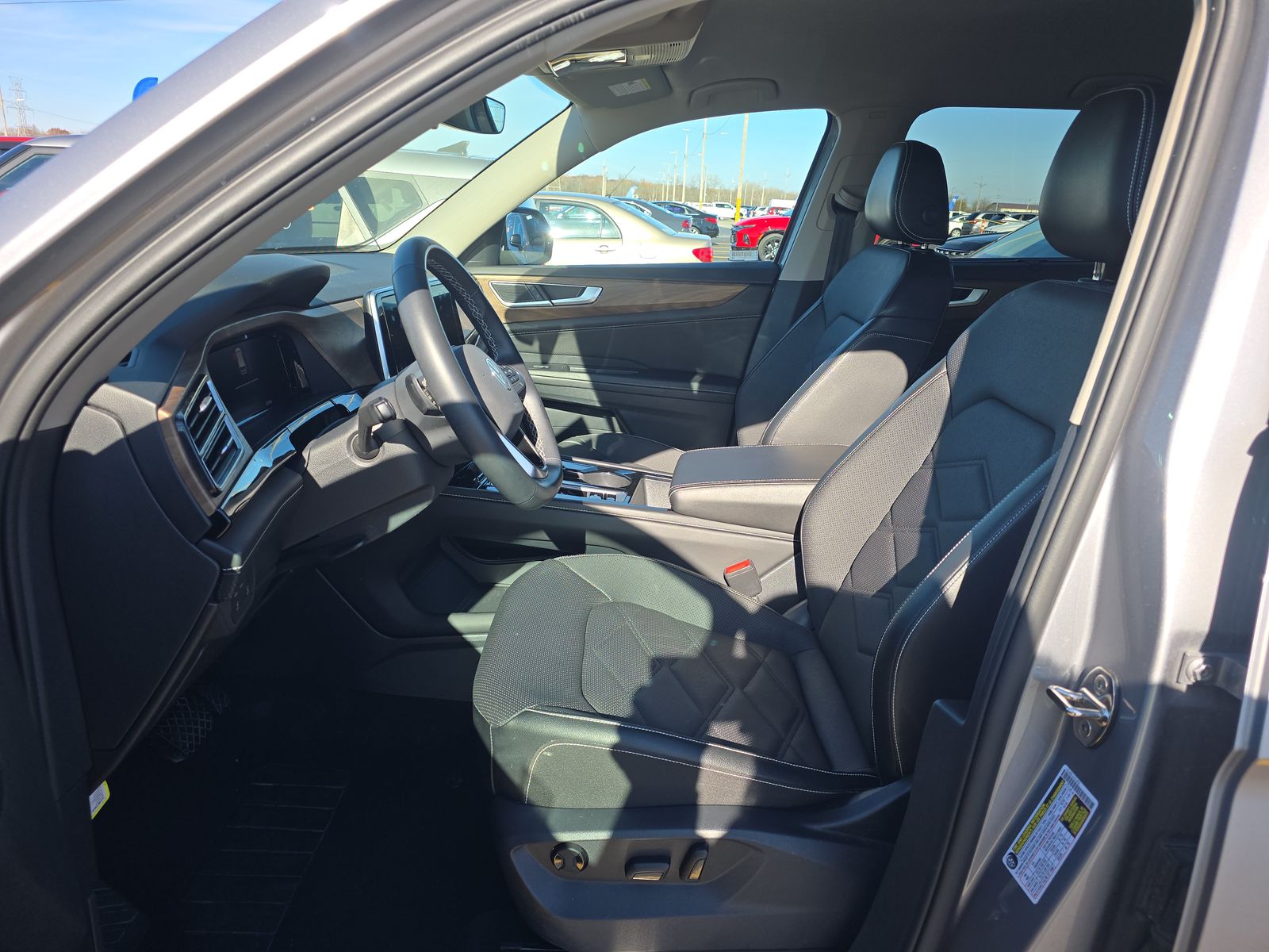 2024 Volkswagen Atlas 2.0T SE AWD