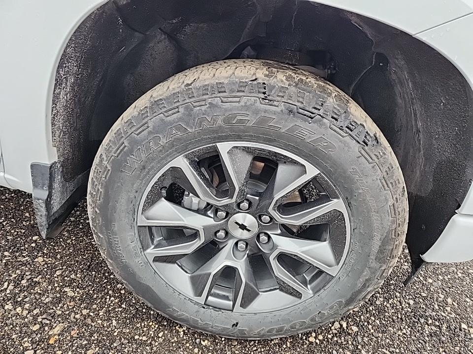 2025 Chevrolet Silverado 1500 RST AWD