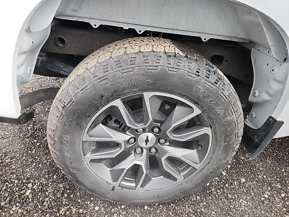 2025 Chevrolet Silverado 1500 RST AWD