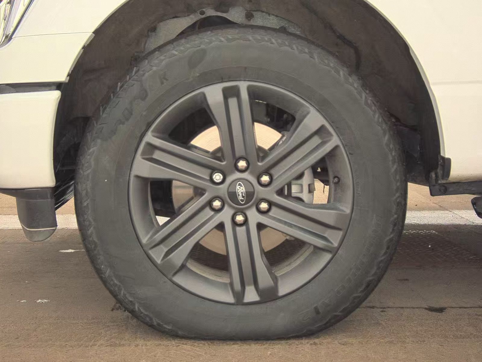 2023 Ford F-150 XLT AWD