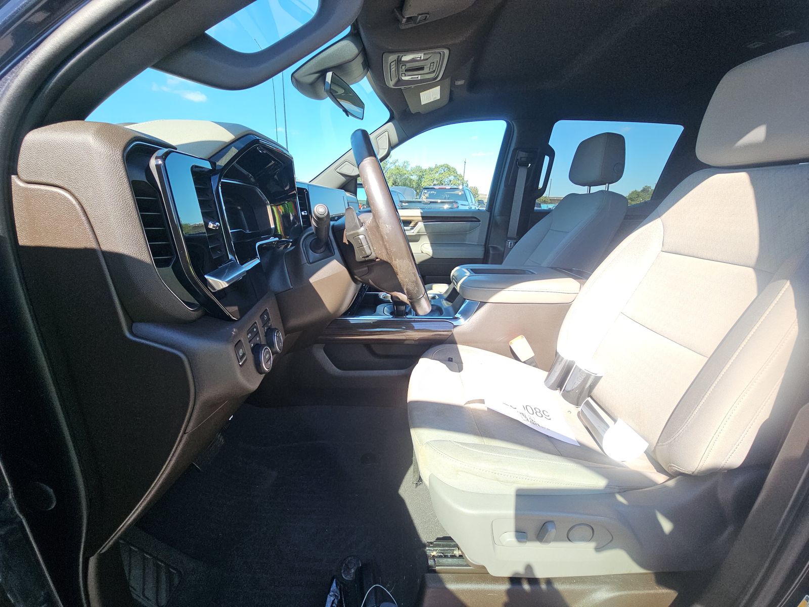 2022 Chevrolet Silverado 1500 LT AWD