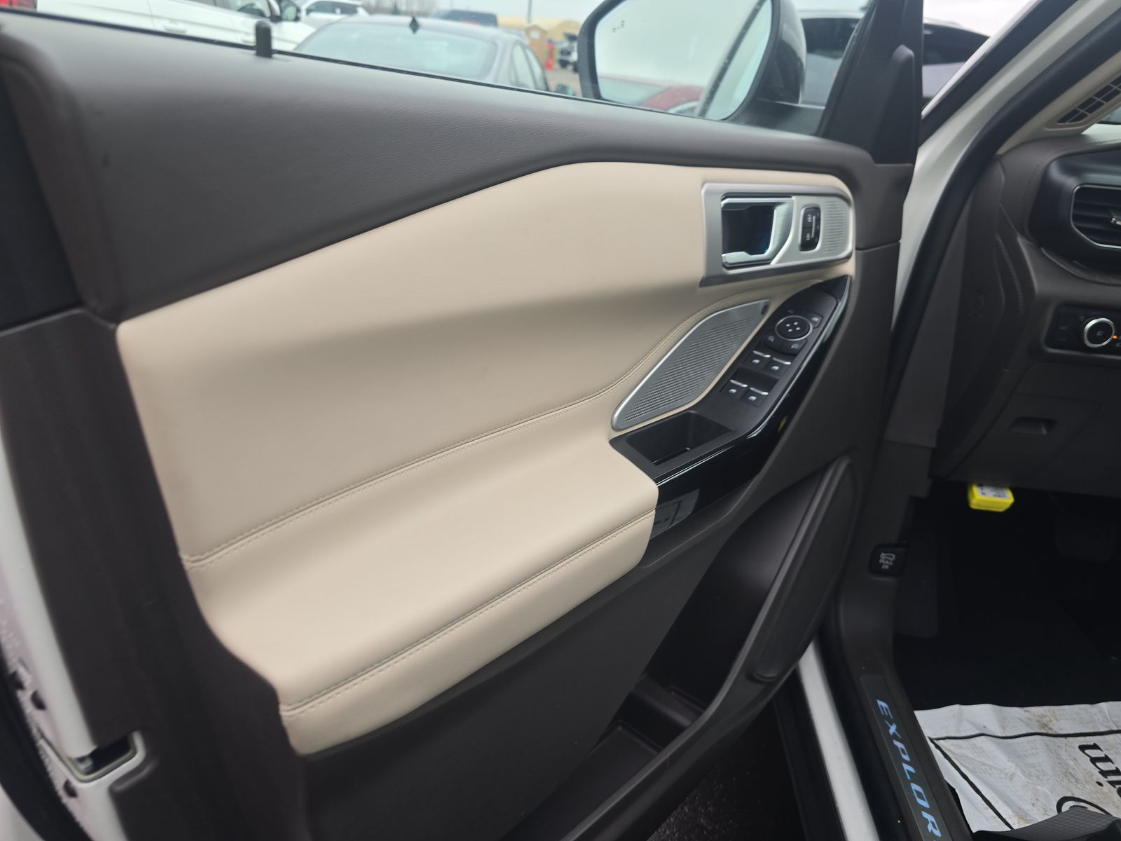 2023 Ford Explorer Platinum AWD